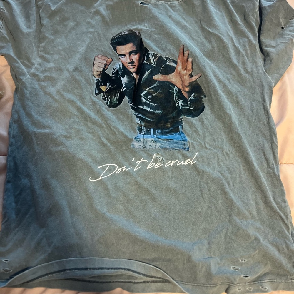 Distressed Elvis Presley Shirt